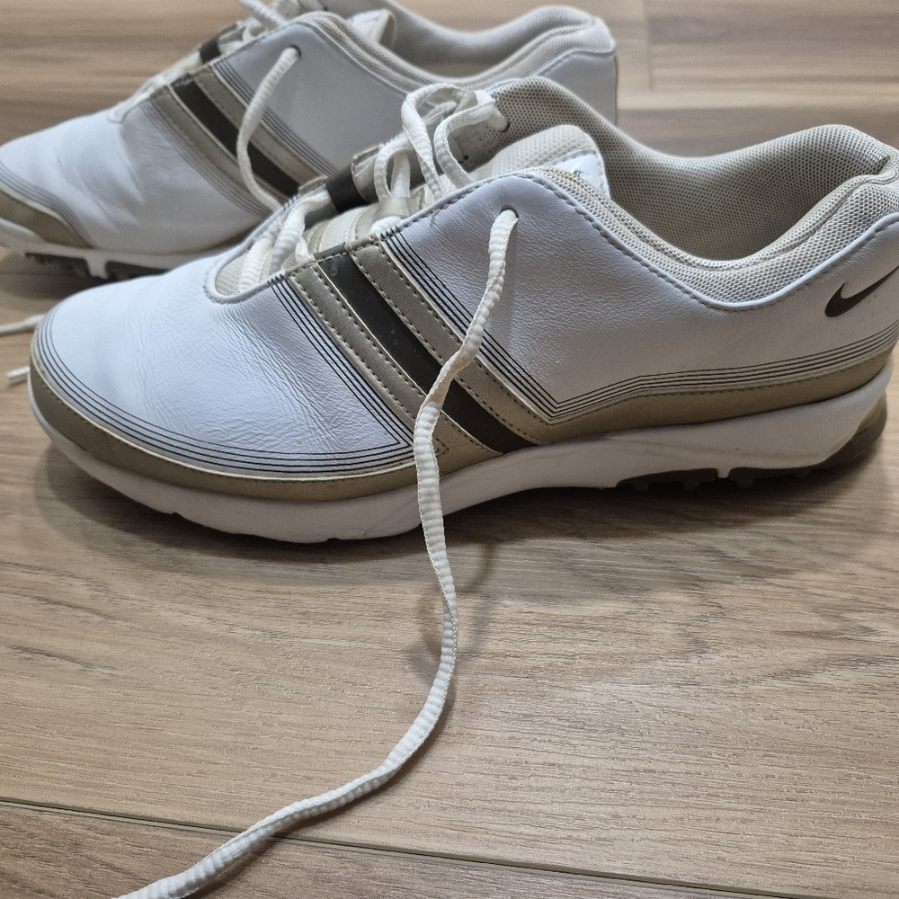 Nike White and Gold Athletic Golf Shoes